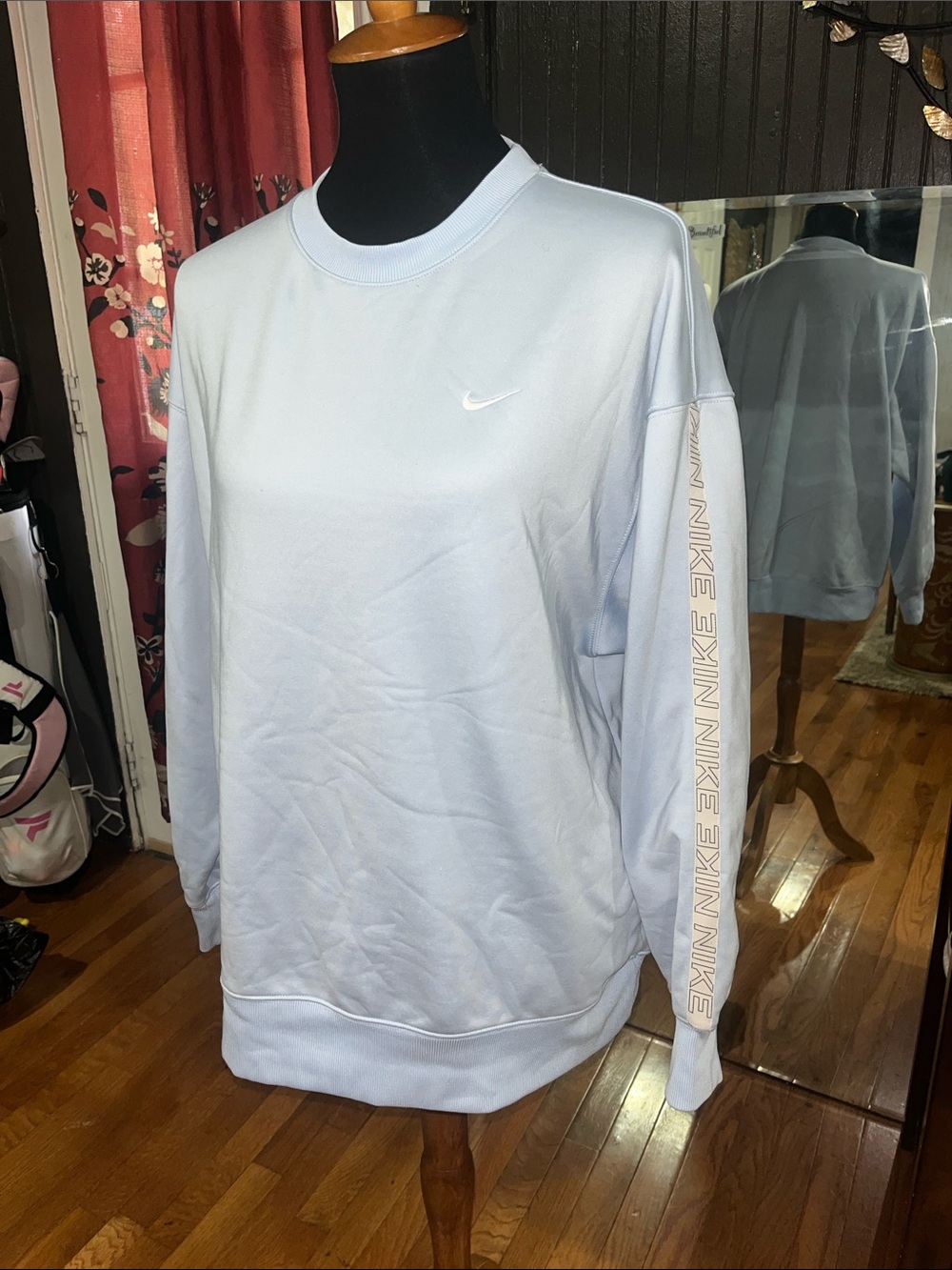 Nike Women's Pale Blue Crewneck Sweatshirt with Logo Sleeve